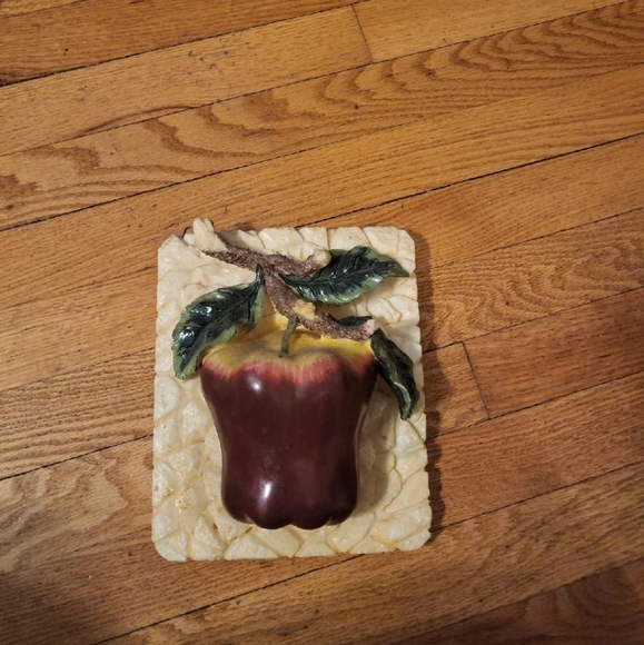 Hanging Apple Wall Decor - Picture 2 of 3